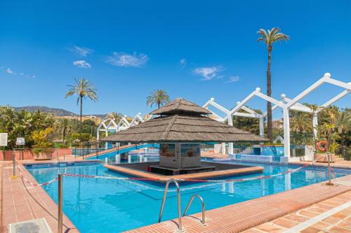 Benalbeach With Pools And Seaview - Happy Rentals