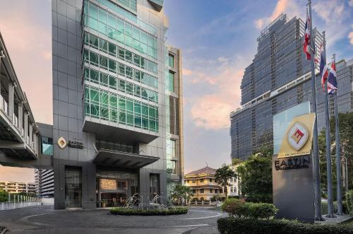 Eastin Grand Hotel Sathorn — Property building
