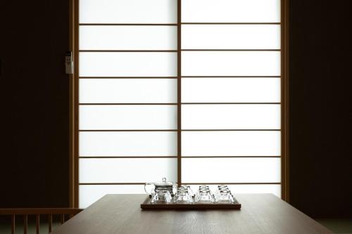 鶴Inn 贅沢な和モダン一軒家 鶴橋駅徒歩5分 難波 梅田 天王寺 関西空港 奈良直通 松風