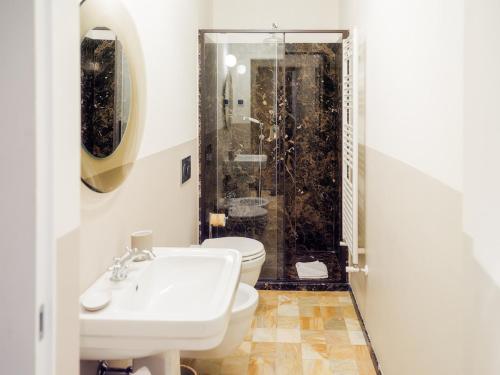 Gigliola - Elegant Apartment with Private Patio