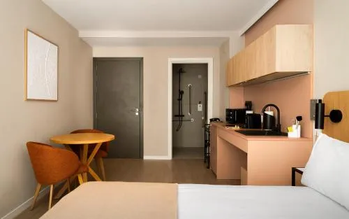 Limehome Valencia Gran Via del Marques photo 8