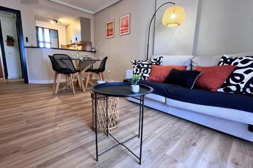 Apartment with panoramic views a swimming pool and a nearby beach
