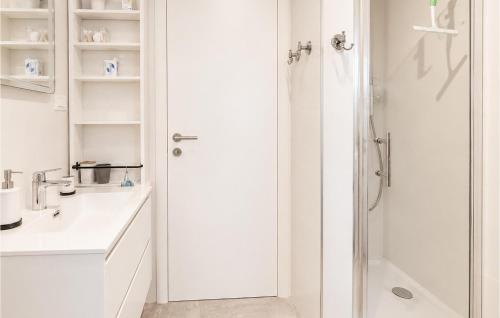 Stunning Apartment In Stancija Portun With Wifi