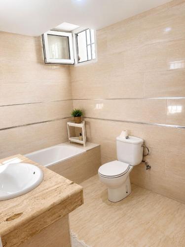 2 bedrooms and 2 suny terraces