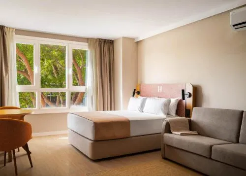 Limehome Valencia Gran Via del Marques photo 1