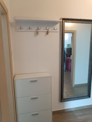 Apartment Domagoj, Novalja,with 3 air conditioning units