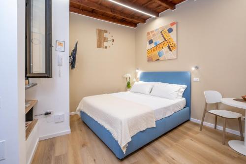 Brera, corso Garibaldi, cozy studio