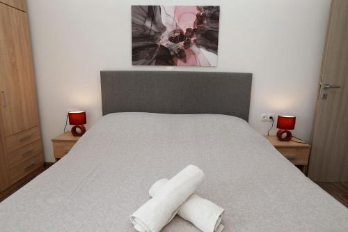 Nice 2 Bed Apartment