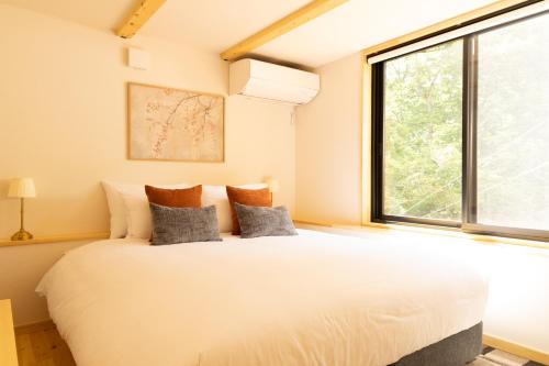 Serene - Design-led alpine retreat