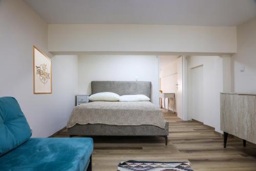 Urban Loft Space