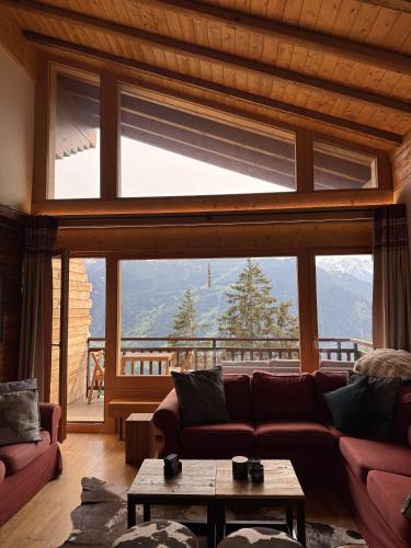 Central Verbier 5-bedroom Penthouse with Pool, Sauna, Gym, Stunning View