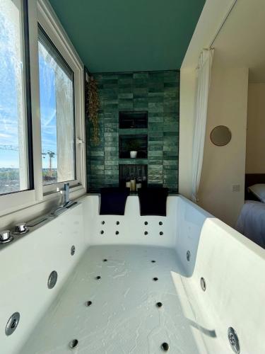 Groovy Suite, Jacuzzi et Clim, T3 métro Saint Cyprien