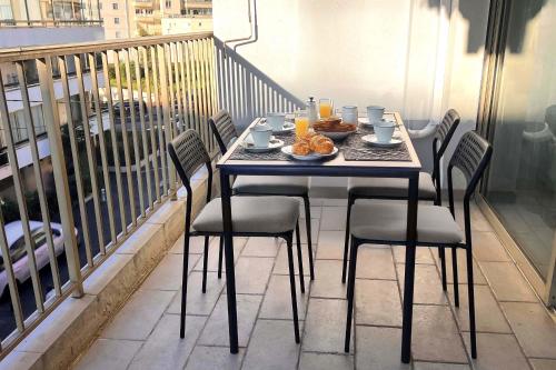 Apt with terrace 5 min from the beach