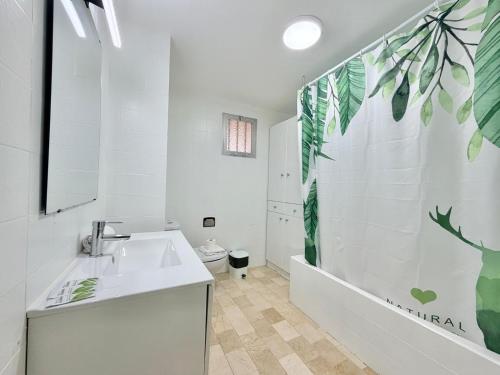 Carolina 2 Bedroom Amazing Views R186