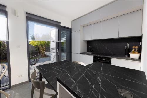 Apartment Levant