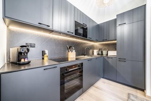Apartment Eyna Morzine - by EMERALD STAY