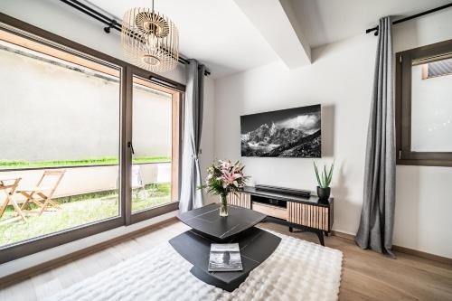 Apartment Eyna Morzine - by EMERALD STAY