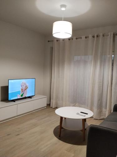 Helios House - New Build - 2Bedrooms & Parking