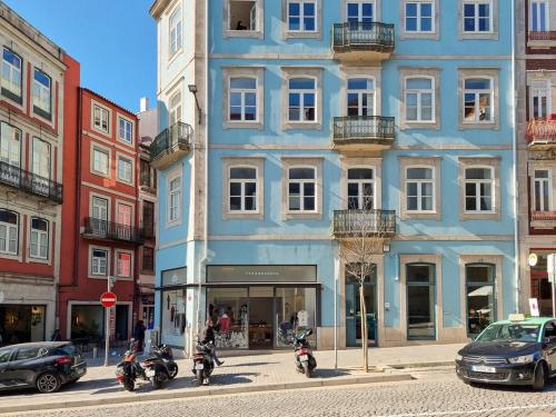 Inspiring City Center 1 BR Apartment with a View