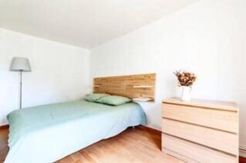 Canal Saint-Martin 10th Bright & Peaceful Apartment by MeyAgency