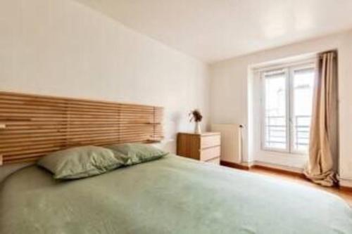 Canal Saint-Martin 10th Bright & Peaceful Apartment by MeyAgency