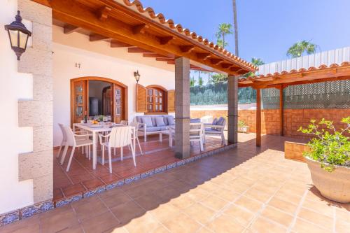 Casa Ferrera by VillaGranCanaria
