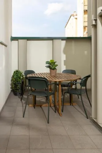 Beyond Properties - Lungo Dora photo 6