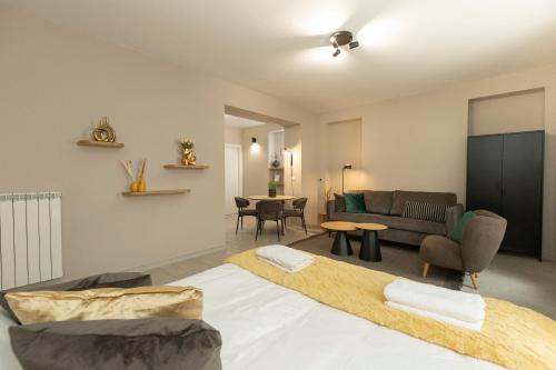 Beyond Properties - Lungo Dora photo 105