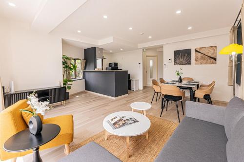 Newly opened within walking distance of the station Spacious dining area Direct access to Ueno Akihabara Tokyo and Yokohama Private rental for 9 people