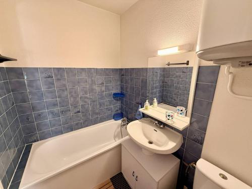 Studio Cabine à Arcachon, Proche Centre, Balcon ensoleillé, Parking, à 600m de la Plage