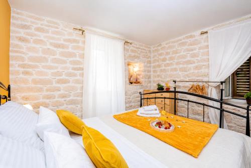 Golden Dream in Diocletian Palace