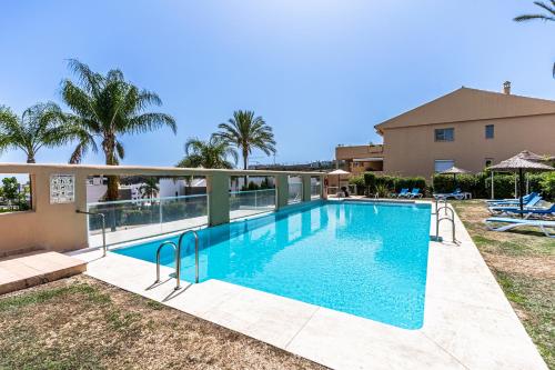 La Resina Golf Retreat With Terrace & Pool photo 12