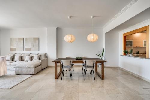 La Resina Golf Retreat With Terrace & Pool photo 6