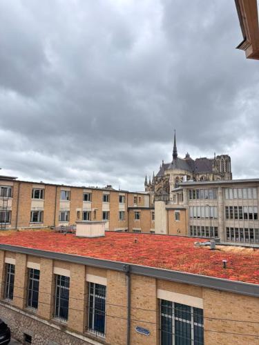 2La gabelle T1 élégant proche cathédrale et centre
