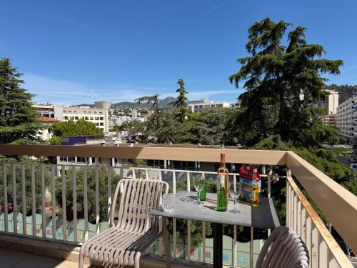 Appartement Familial T3 Terrasse, Clim & Parking Gratuit photo 7