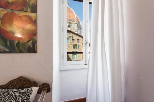 Apartments Florence- Oche 1 bdr with Duomo view