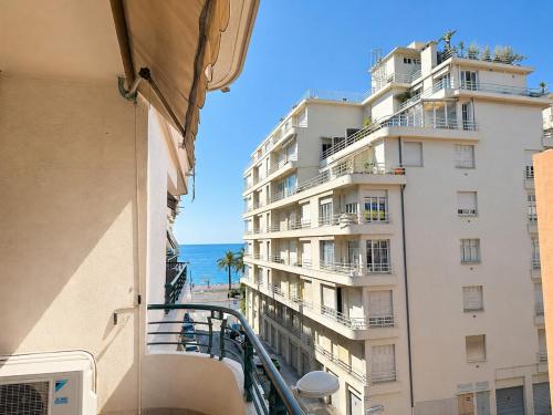 Charmant appartement avec terrasse à 2 min de la plage