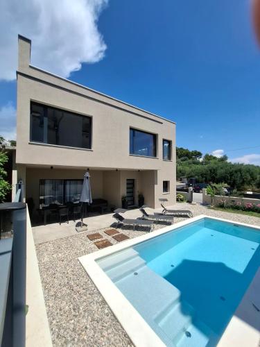 Villa South Cliff