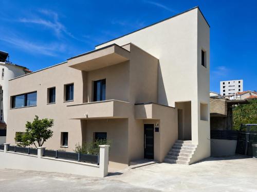 Villa South Cliff
