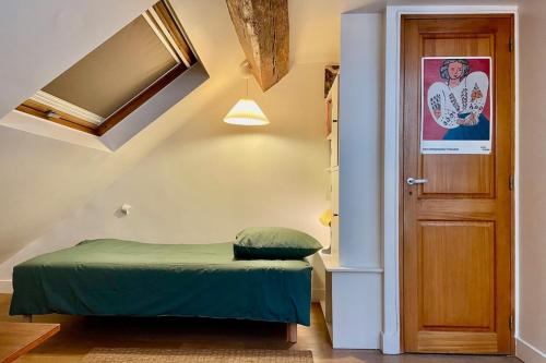 Marais 4th Rooftop Apartment with Mezzanine managed by Mey Agency