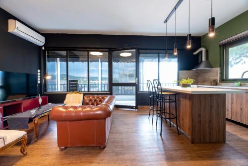 SkyGate Apartments Near Athens Airport By SEM