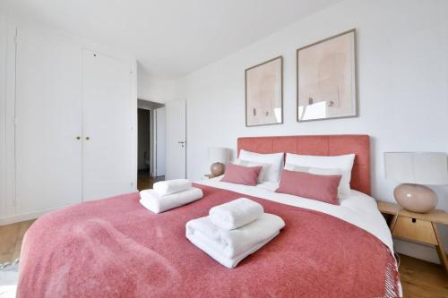 Eiffel Tower Magical View Fabulous 1 BR
