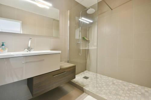 Champs de Mars Eiffel Tower Spacious 1BR