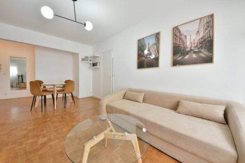 Champs de Mars Eiffel Tower Spacious 1BR