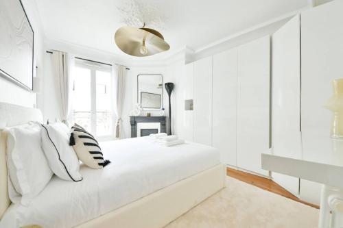 Chic One Bedroom Apartment near République Bastille & Père Lachaise