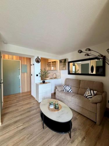 Beach apartment for 4 people - air conditioning - Wi-Fi - parking