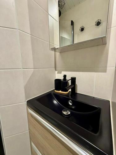 Beach apartment for 4 people - air conditioning - Wi-Fi - parking