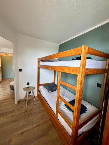 Beach apartment for 4 people - air conditioning - Wi-Fi - parking