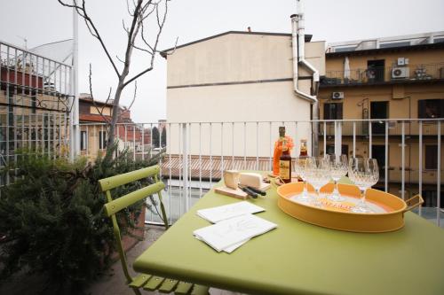 Isola Design Townhouse on 3 levels, terrace, garage