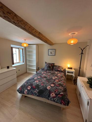 Appartement de charme en plein centre de Hyères